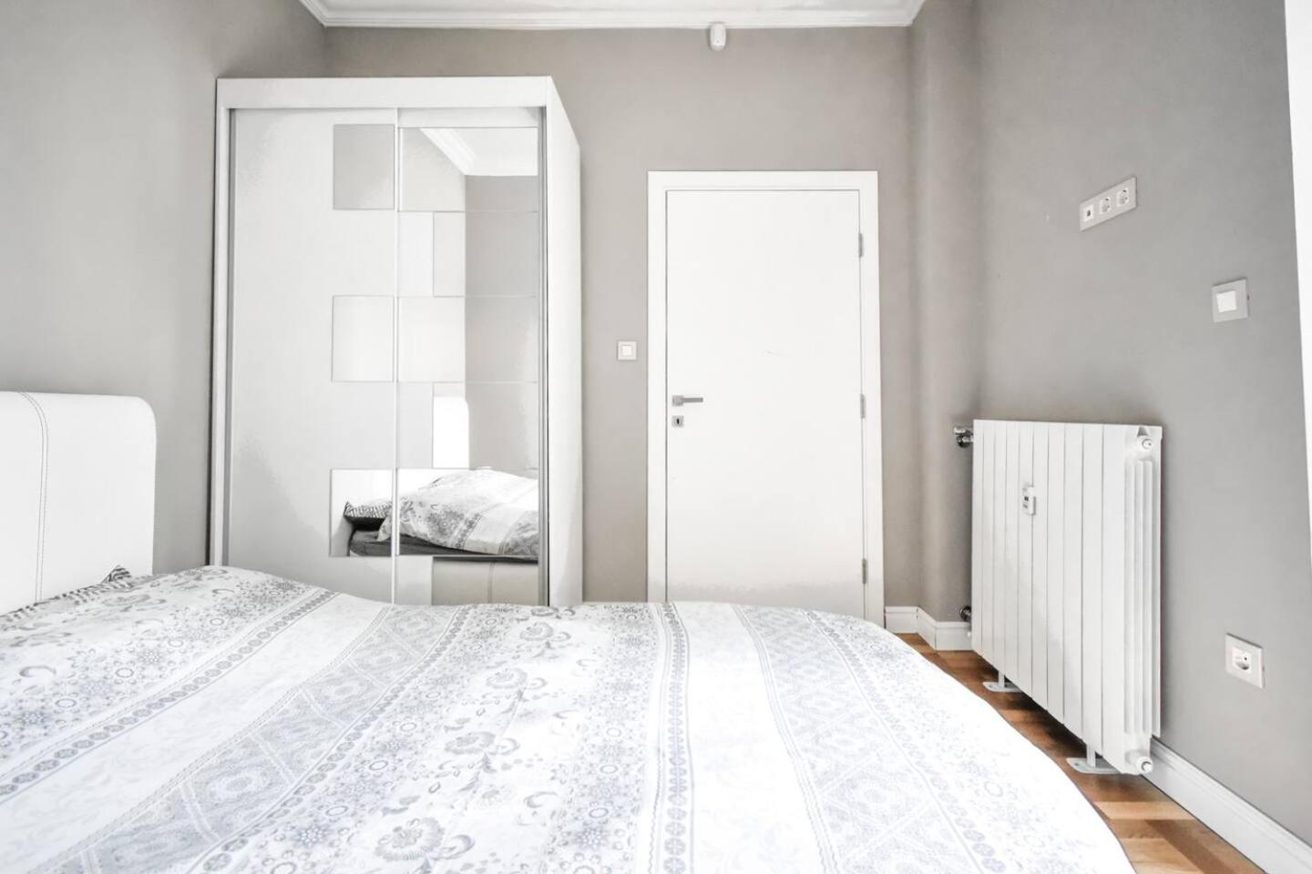 2Bdr Luxury On Prime Location Apartment Sofia Exterior photo